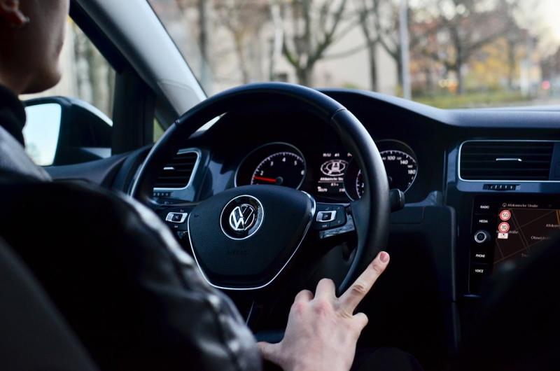 Vantagens do Rastreador Portátil para Carros