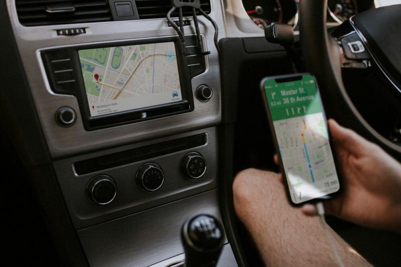 Como Escolher o Melhor Rastreador GPS para Caminhão e Garantir Segurança Como Escolher o Melhor Rastreador GPS para Caminhão e Garantir Segurança